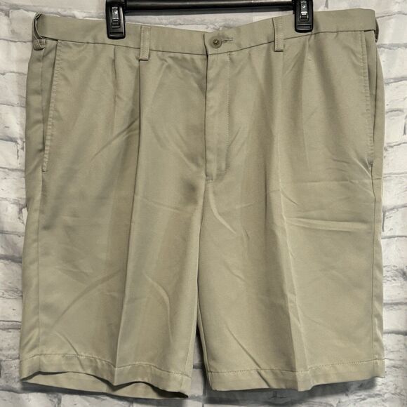 Haggar Clothing Shorts Mens 40 Stone Gray Pockets Zip Button Stretch Waist - Picture 1 of 10